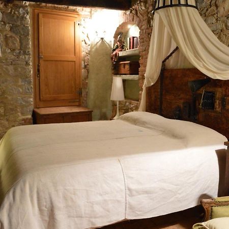 Casa Antica Hotel กัสตีลีโยเน ดิ ออร์ชา ภายนอก รูปภาพ